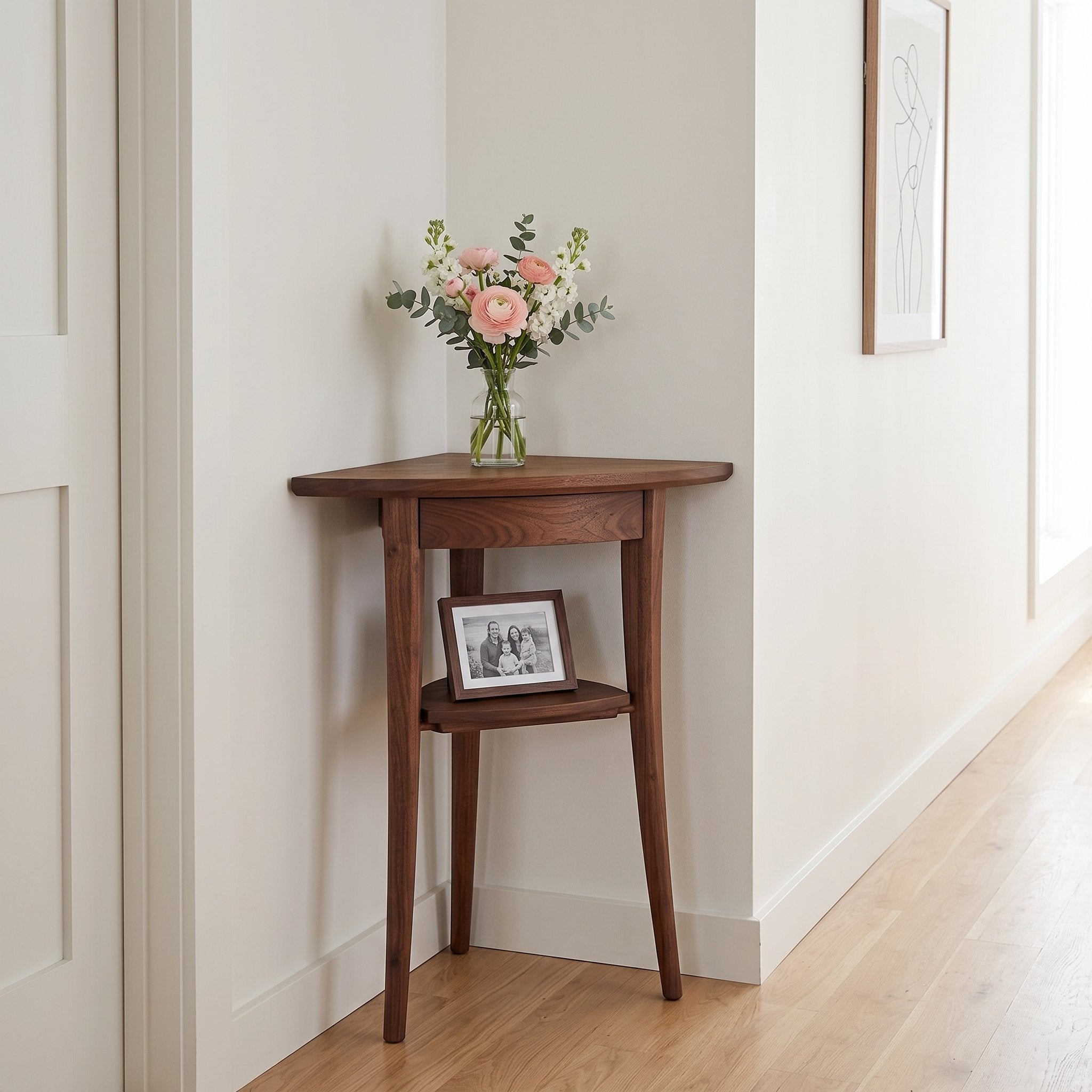 Corner Table